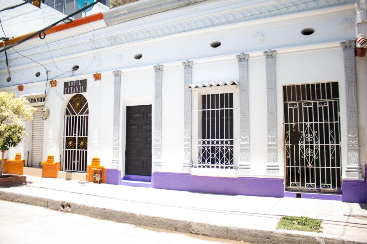 Hotel Titanic Inn Santa Marta  Eksteriør bilde